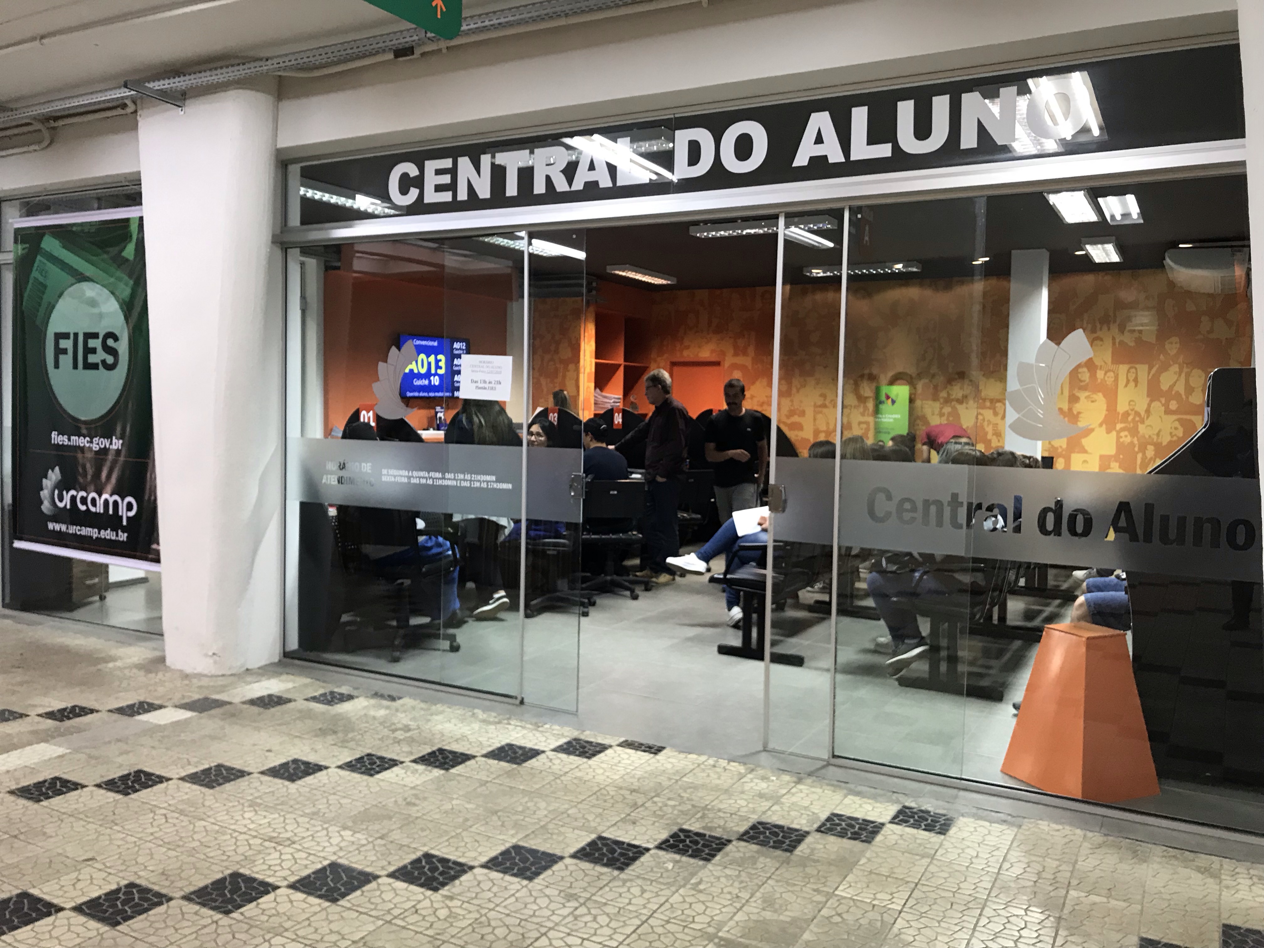 Atenção FIES Central do Aluno atenderá nos turnos tarde e noite nesta
